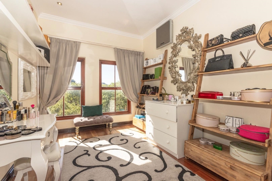 5 Bedroom Property for Sale in Atlantic Beach Golf Estate Western Cape